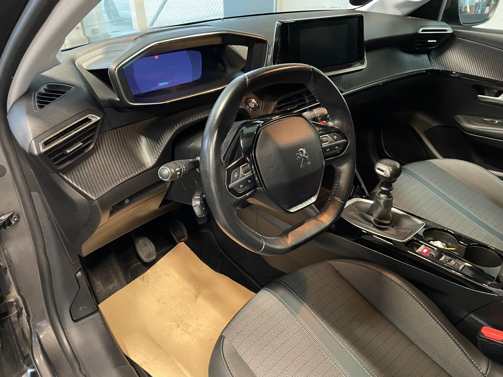 Billede af Peugeot 208 1,5 BlueHDi 100 Allure Sky