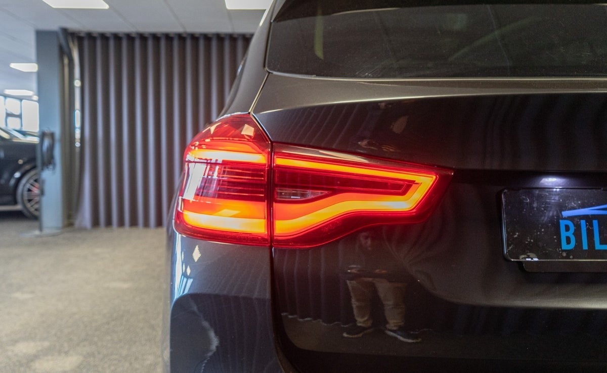 Billede af BMW iX3  Charged