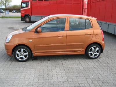 Kia Picanto 1,0 EX Benzin modelår 2007 km 138700 Bronzemetal nysynet ABS airbag centrallås servostyr