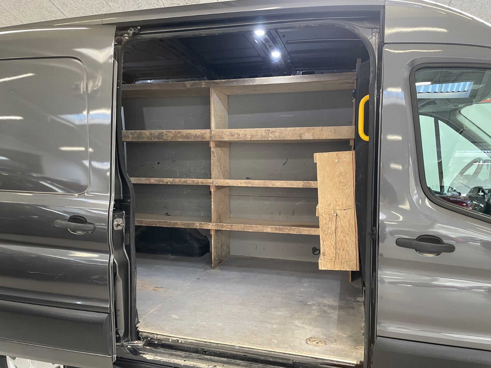 Billede af Ford Transit 350 L2 Van 2,0 TDCi 170 Trend H2 FWD