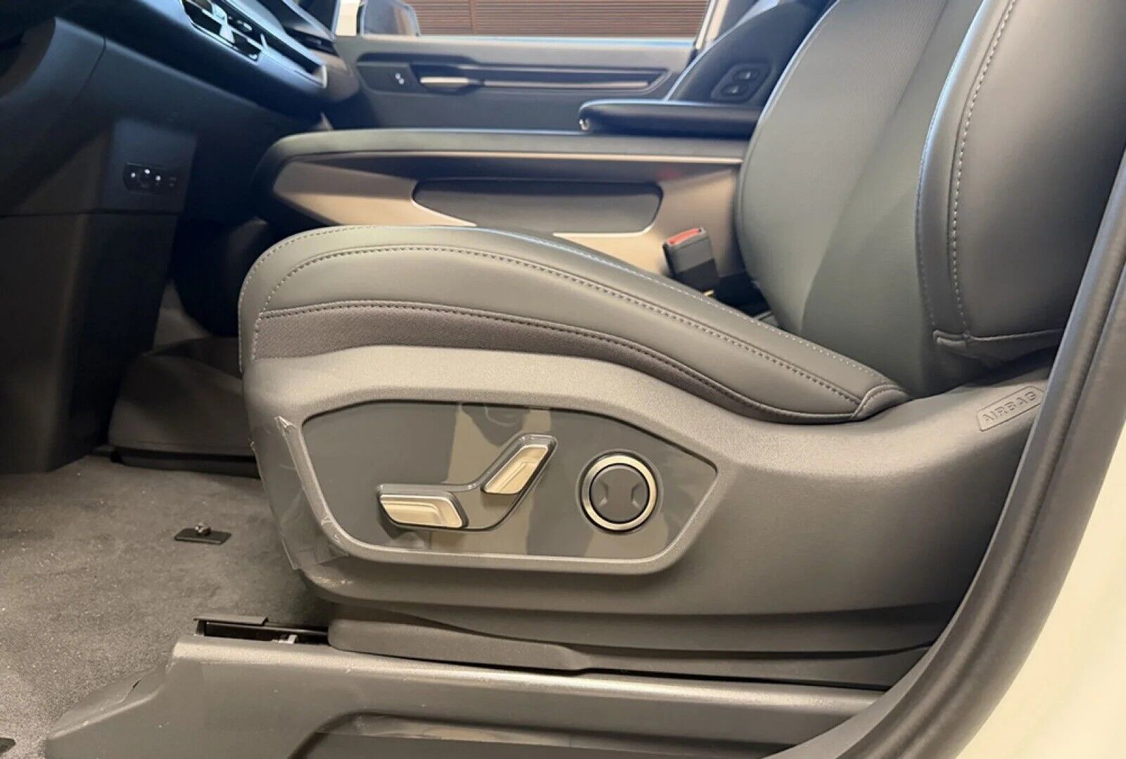 Kia EV9 Standard Range Upgrade RWD 7prs