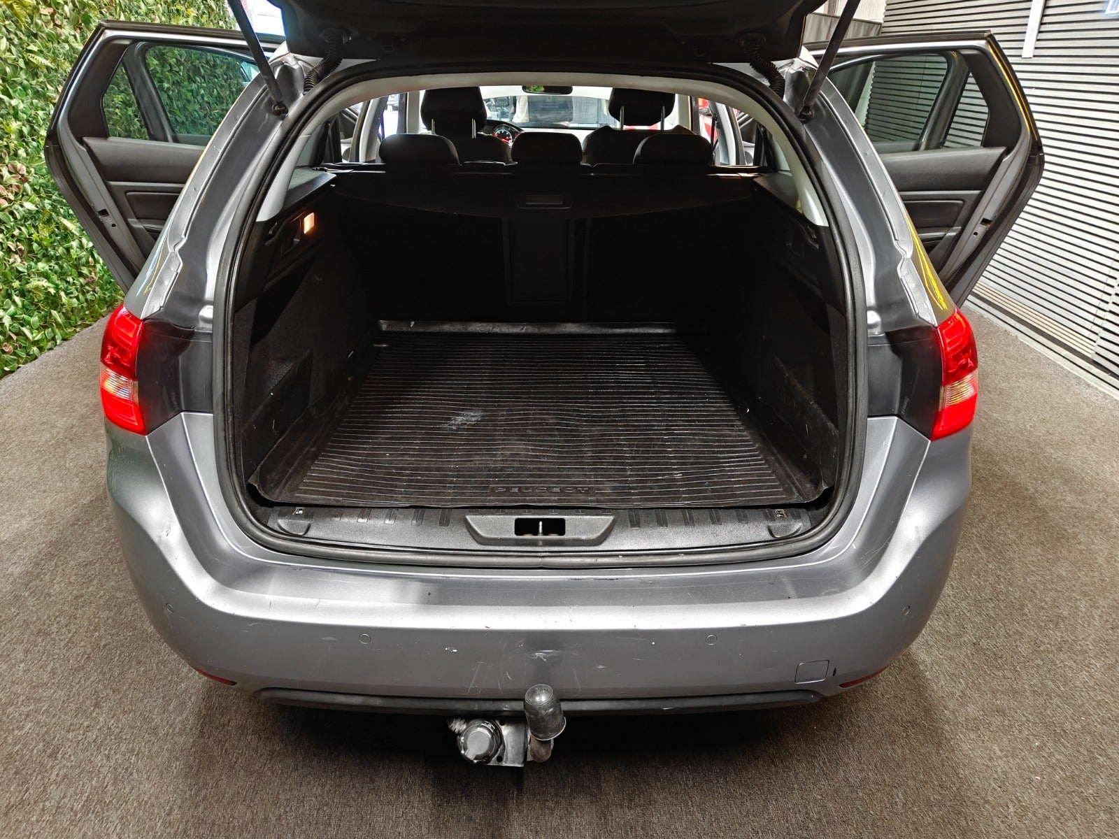 Billede af Peugeot 308 1,6 BlueHDi 120 Allure SE SW