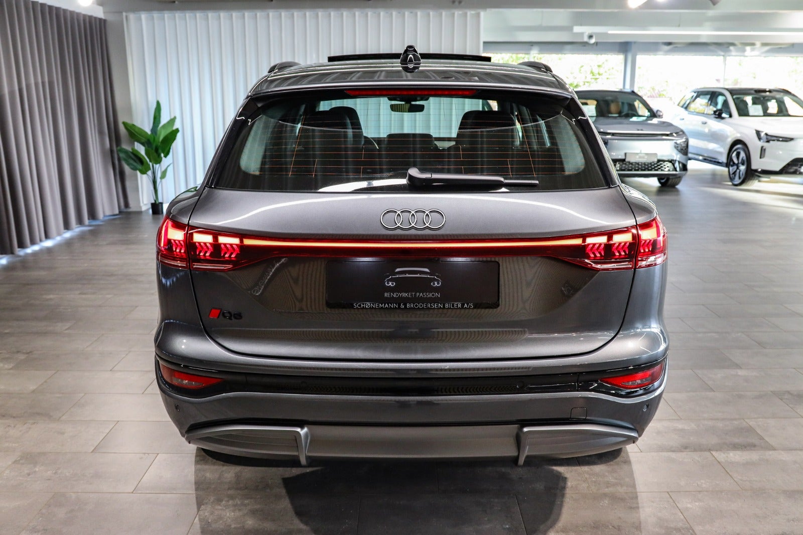 Billede af Audi Q6 e-tron S-line quattro