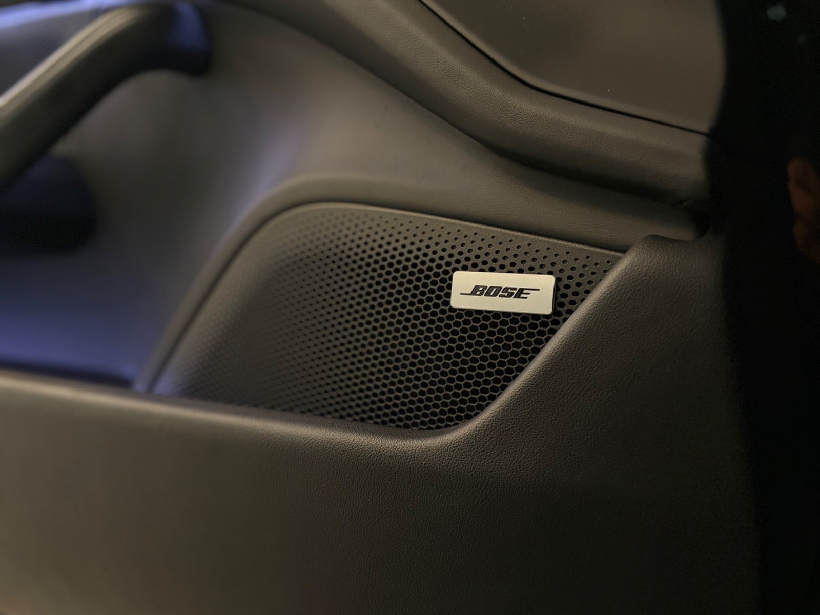 Porsche – Taycan 4S