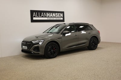 Audi Q8 e-tron 55 S-line quattro 5d