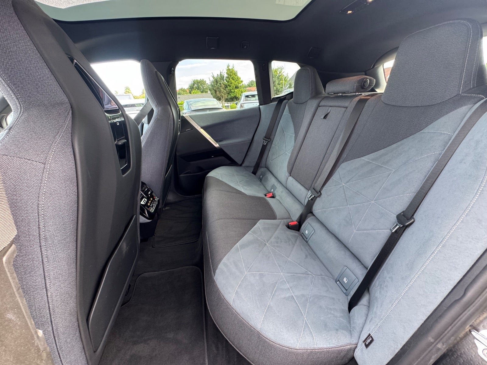Billede af BMW iX xDrive40 Sport
