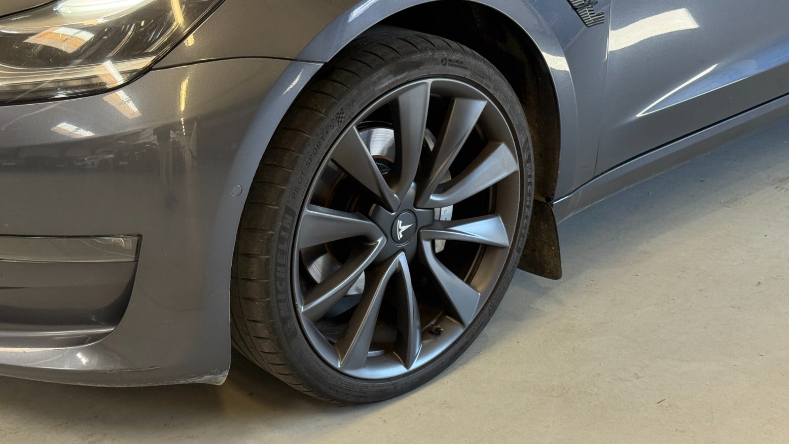 Billede af Tesla Model 3  Long Range RWD