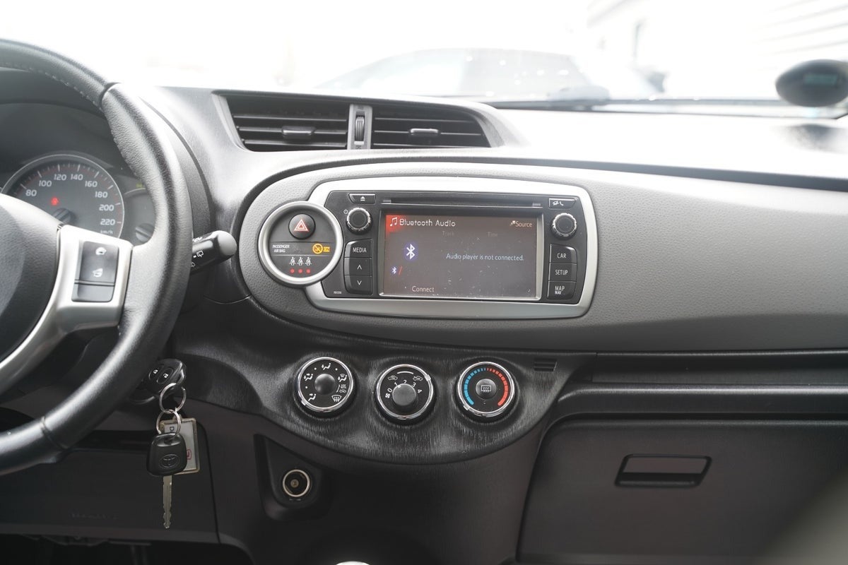 Billede af Toyota Yaris 1,3 VVT-i T2
