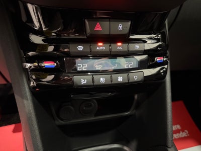 Peugeot 208 BlueHDi 100 Signature Sky