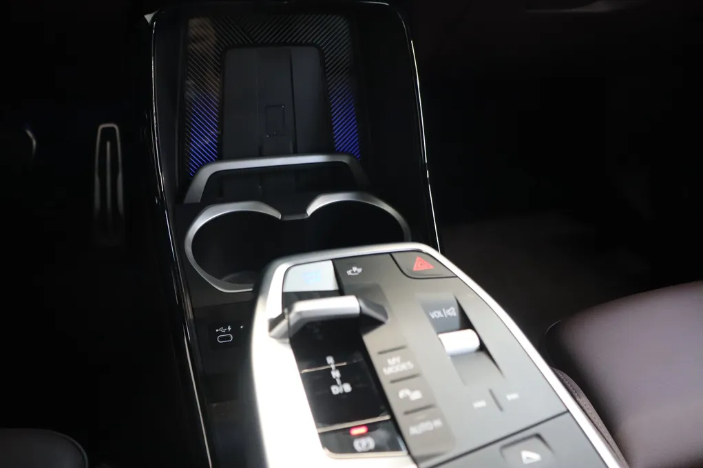 BMW iX2 eDrive20 M-Sport