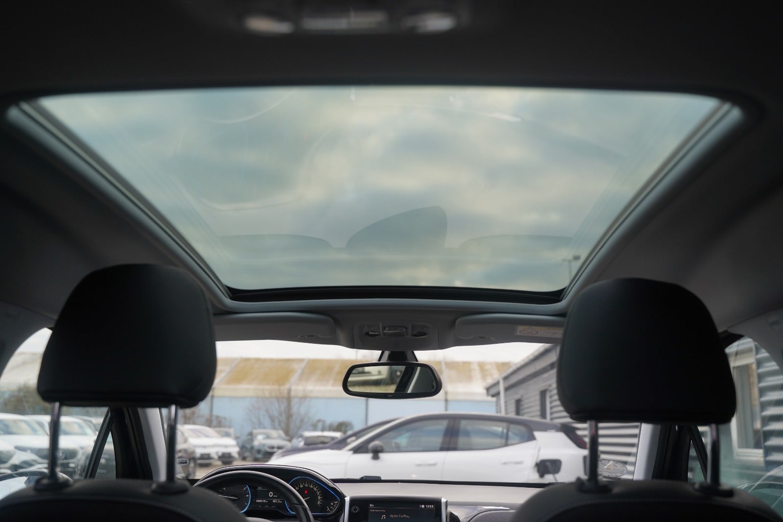 Billede af Peugeot 2008 1,2 PureTech 110 Prestige Sky