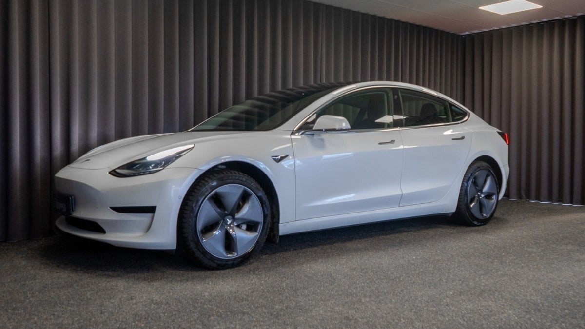 Billede af Tesla Model 3  Standard Range+ RWD