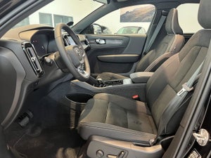 Volvo EX40 Twin Black Edition