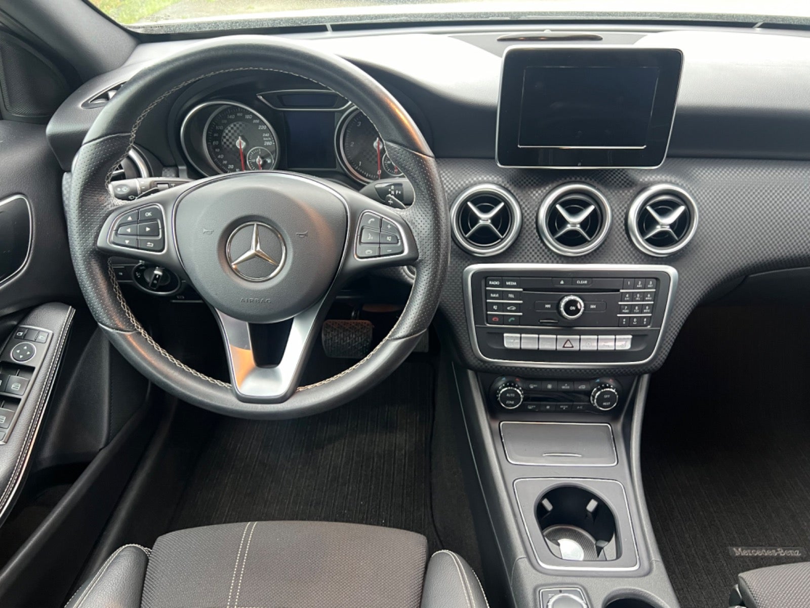 Mercedes A180 d 2016