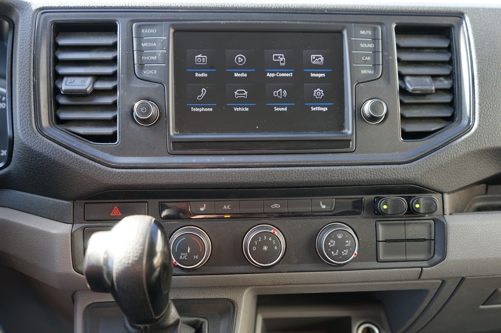 Billede af VW Crafter 35 2,0 TDi 177 Alukasse L4
