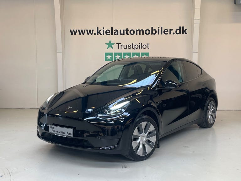 Tesla Model Y RWD