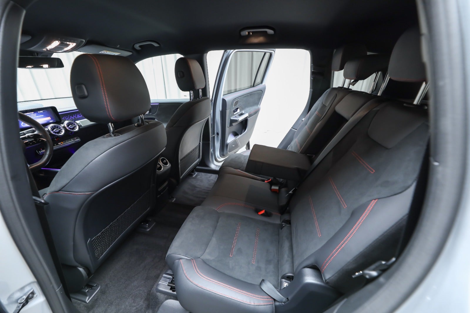 Mercedes-Benz EQB 250+ (5/8)