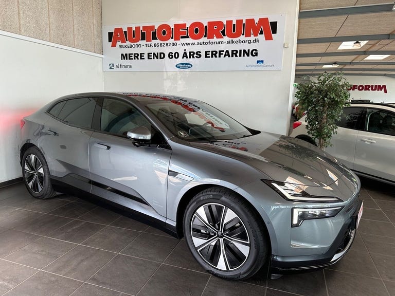 Polestar 4 Long Range AWD