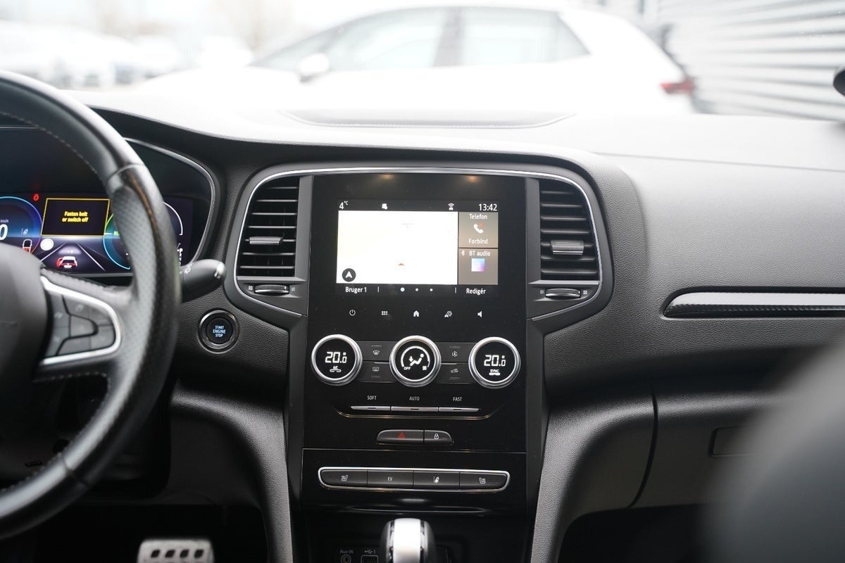 Billede af Renault Megane IV 1,6 E-Tech R.S. Line Sport Tourer