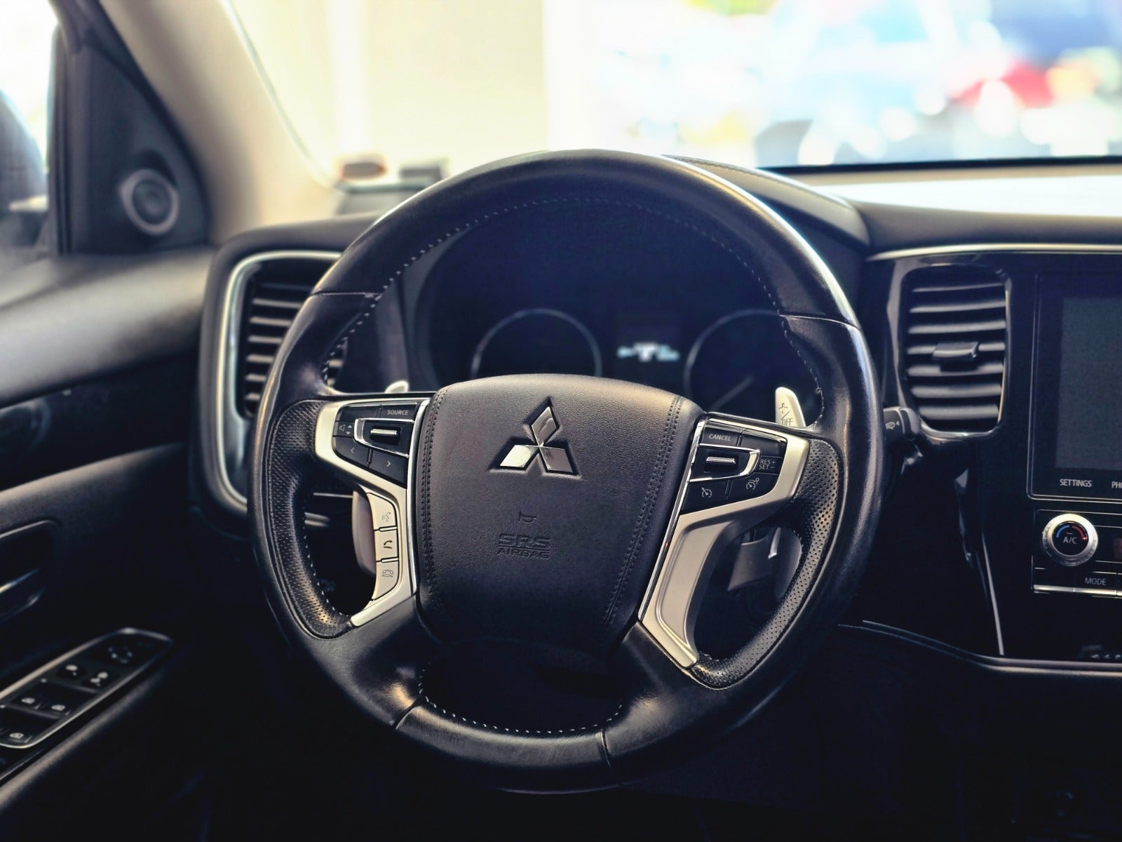 Billede af Mitsubishi Outlander 2,4 PHEV Inform+ CVT 4WD