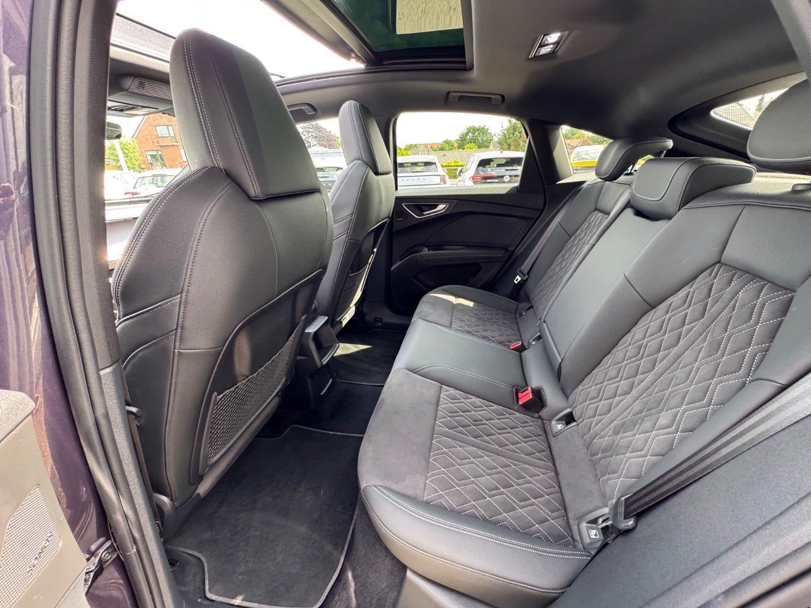 Billede af Audi Q4 e-tron 40 S-line Sportback
