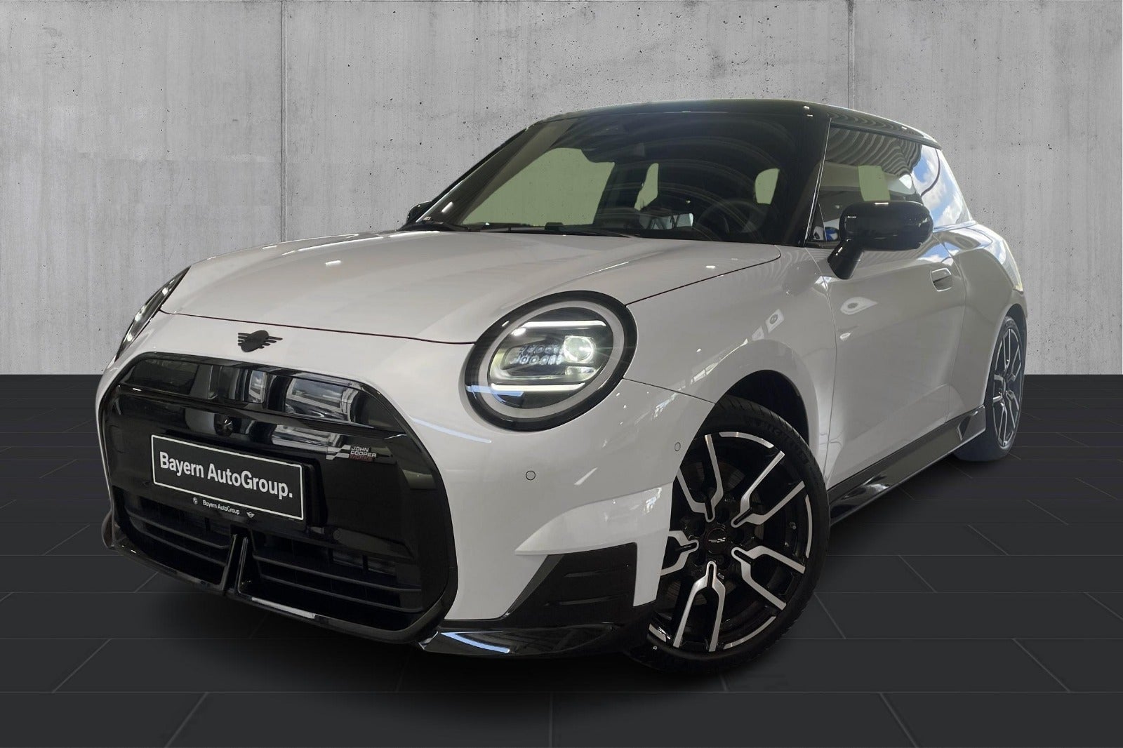 MINI Cooper SE JCW Trim XL