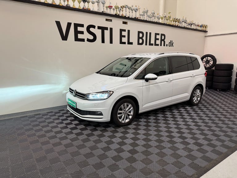 VW Touran TDi 150 Highline DSG Van