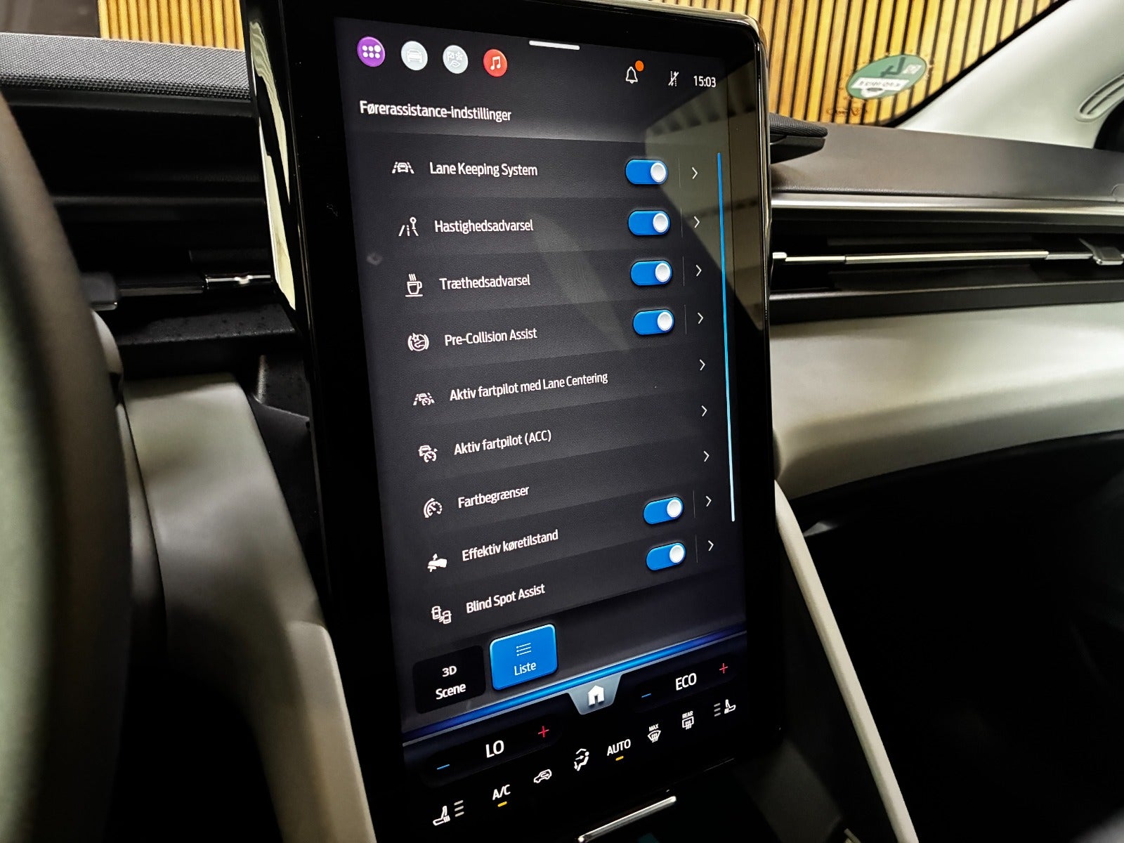 Billede af Ford Explorer 79 Select Extended Range