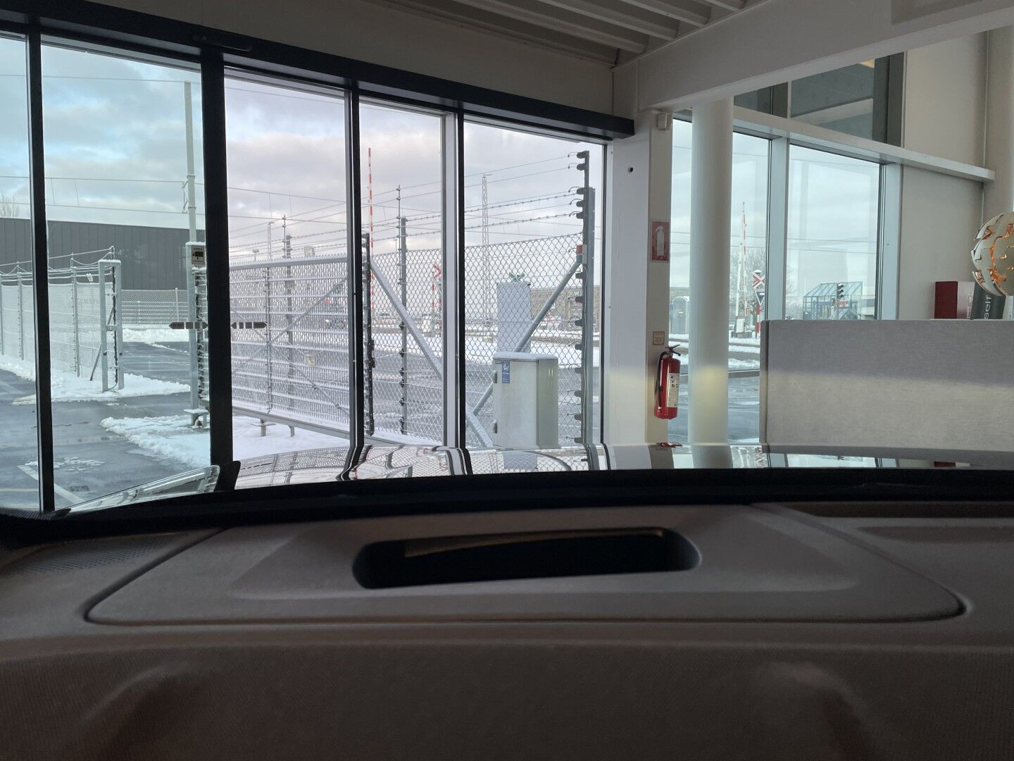 Ford Explorer Premium Extended Range