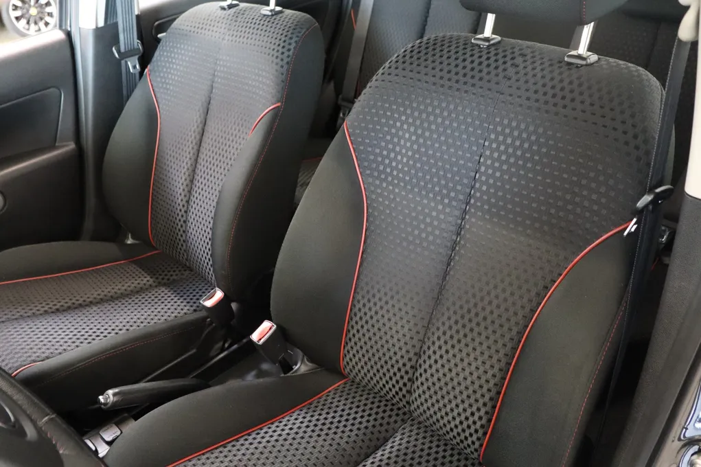 Mazda 2 Takara Edition