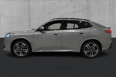 BMW iX2 xDrive30 M-Sport - 1