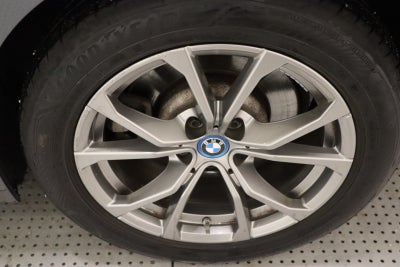 BMW 330e Touring Sport Line aut.