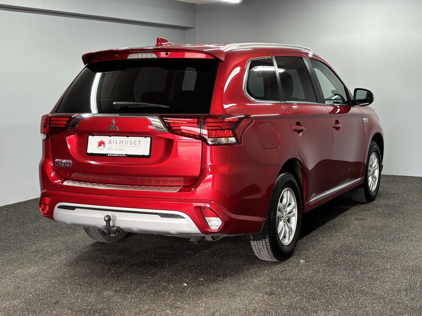 Billede af Mitsubishi Outlander 2,4 PHEV Invite CVT 4WD