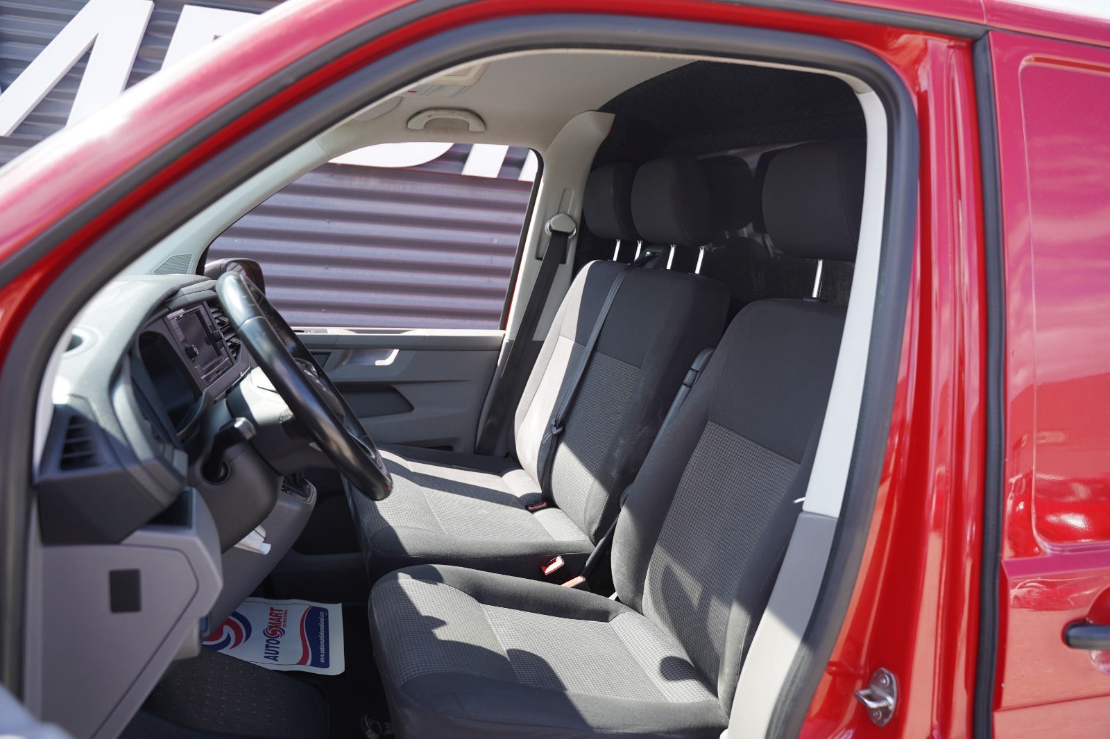 Billede af VW Transporter 2,0 TDi 150 Kassevogn DSG lang