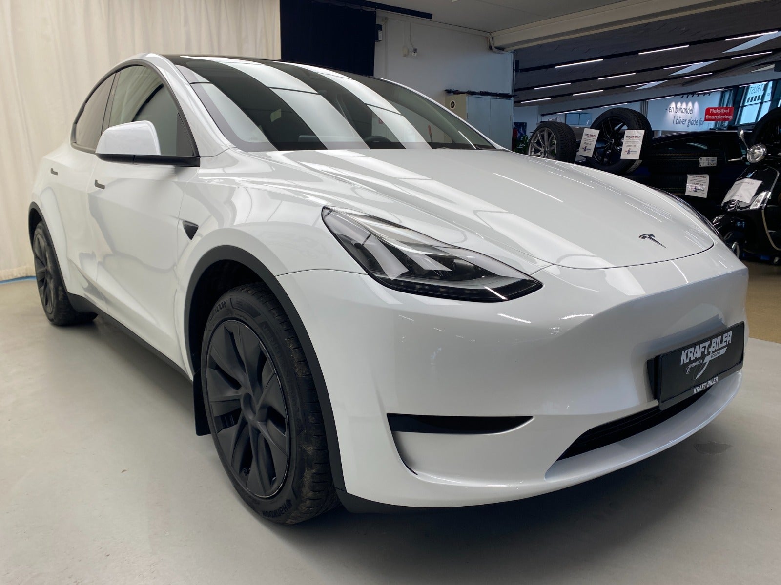 Billede af Tesla Model Y  RWD