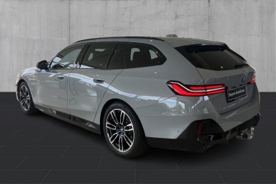 BMW i5 eDrive40 Touring M-Sport - 2