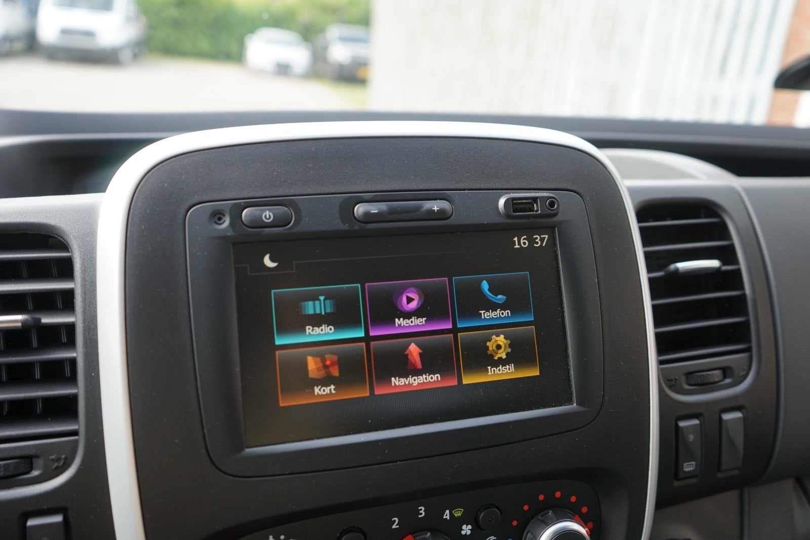 Billede af Renault Trafic T29 2,0 dCi 145 L2H2