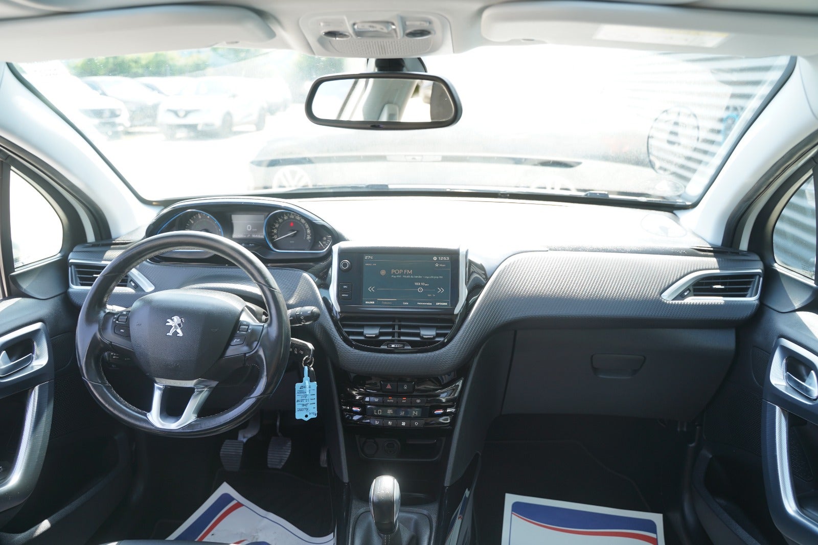 Billede af Peugeot 2008 1,2 e-THP 110 Selection Sky
