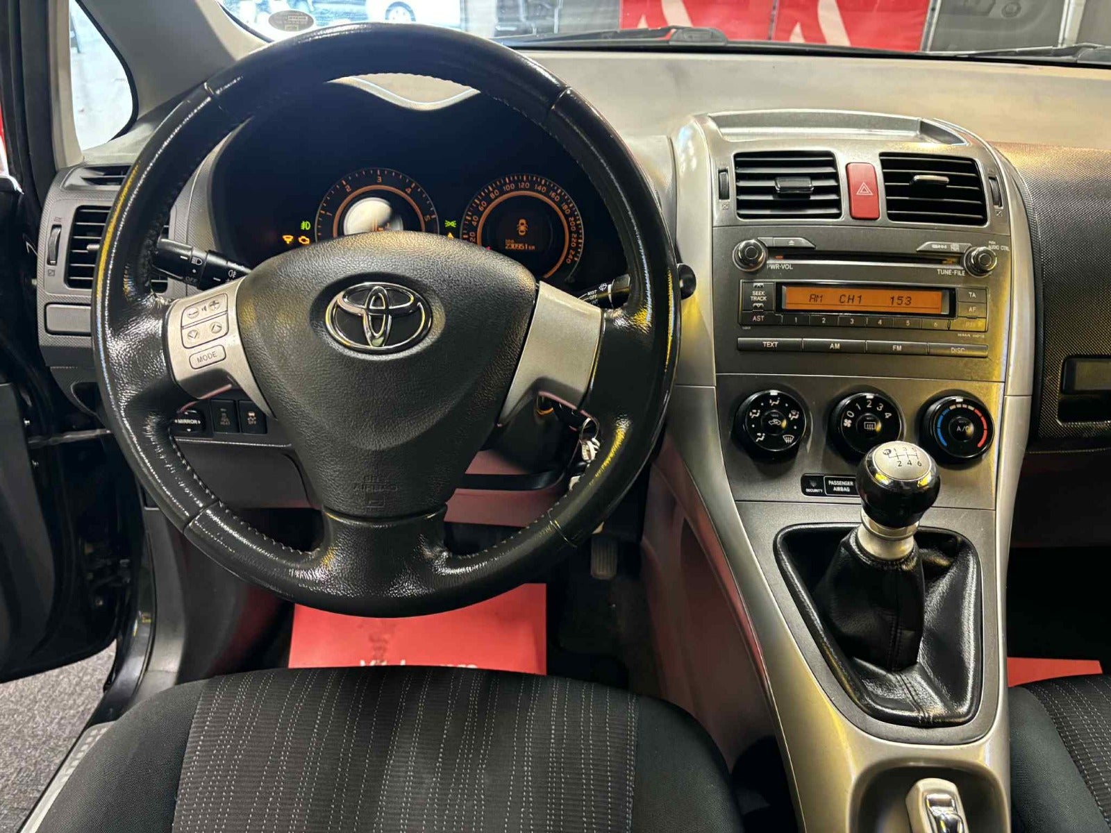 Billede af Toyota Auris 2,0 D-4D Luna