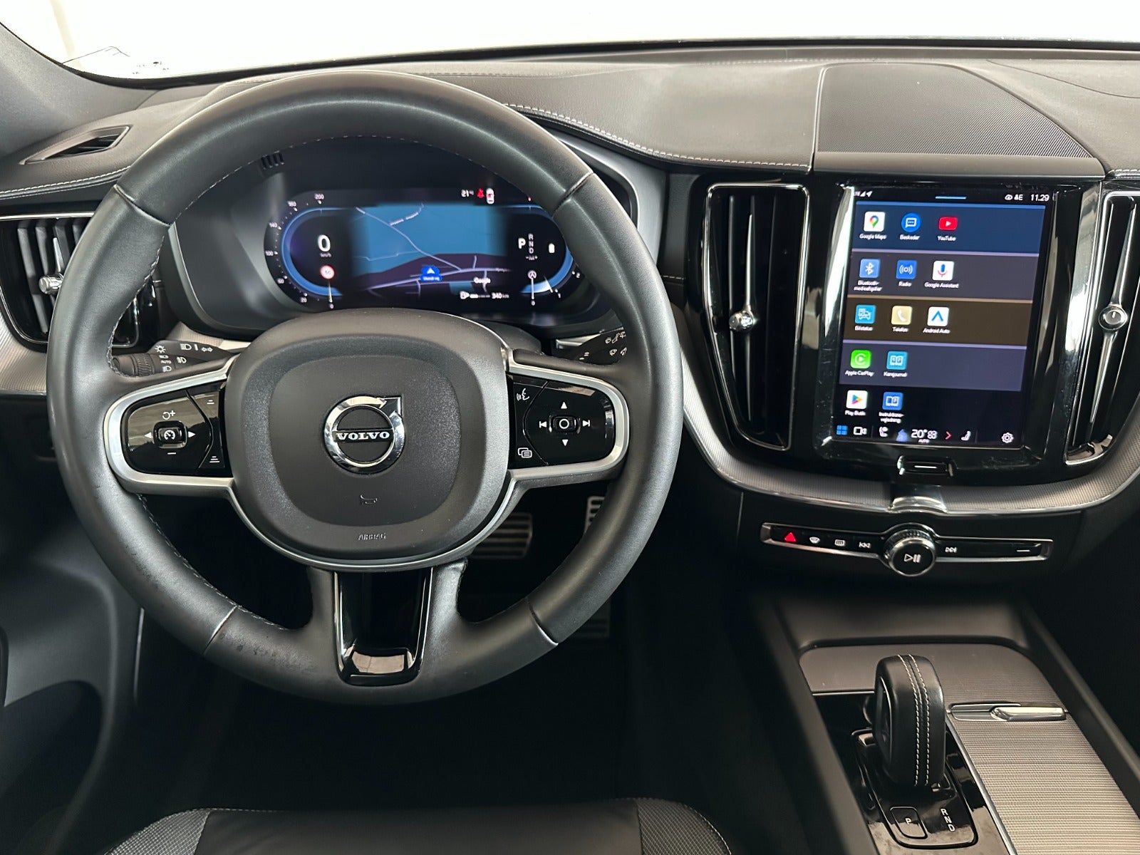 Billede af Volvo XC60 2,0 B4 197 R-Design aut.