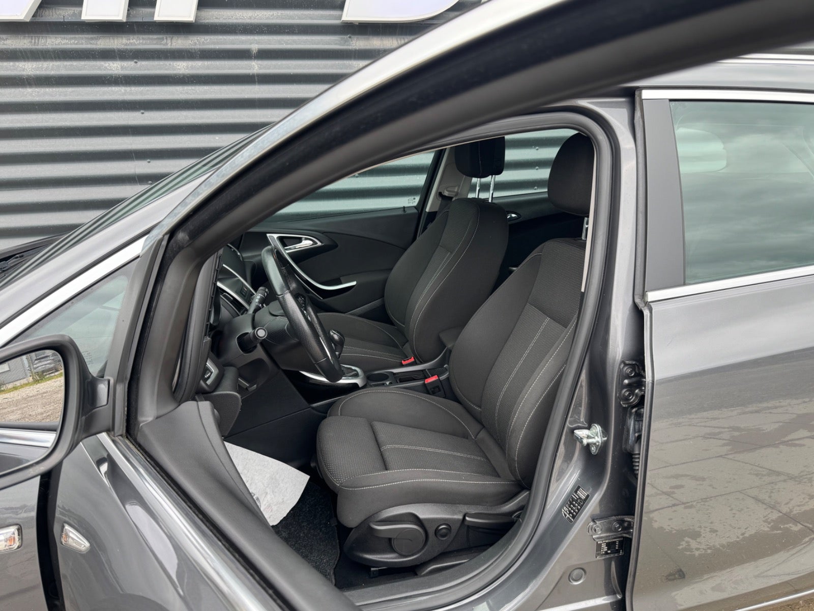 Billede af Opel Astra 1,4 T 140 Sport Sports Tourer
