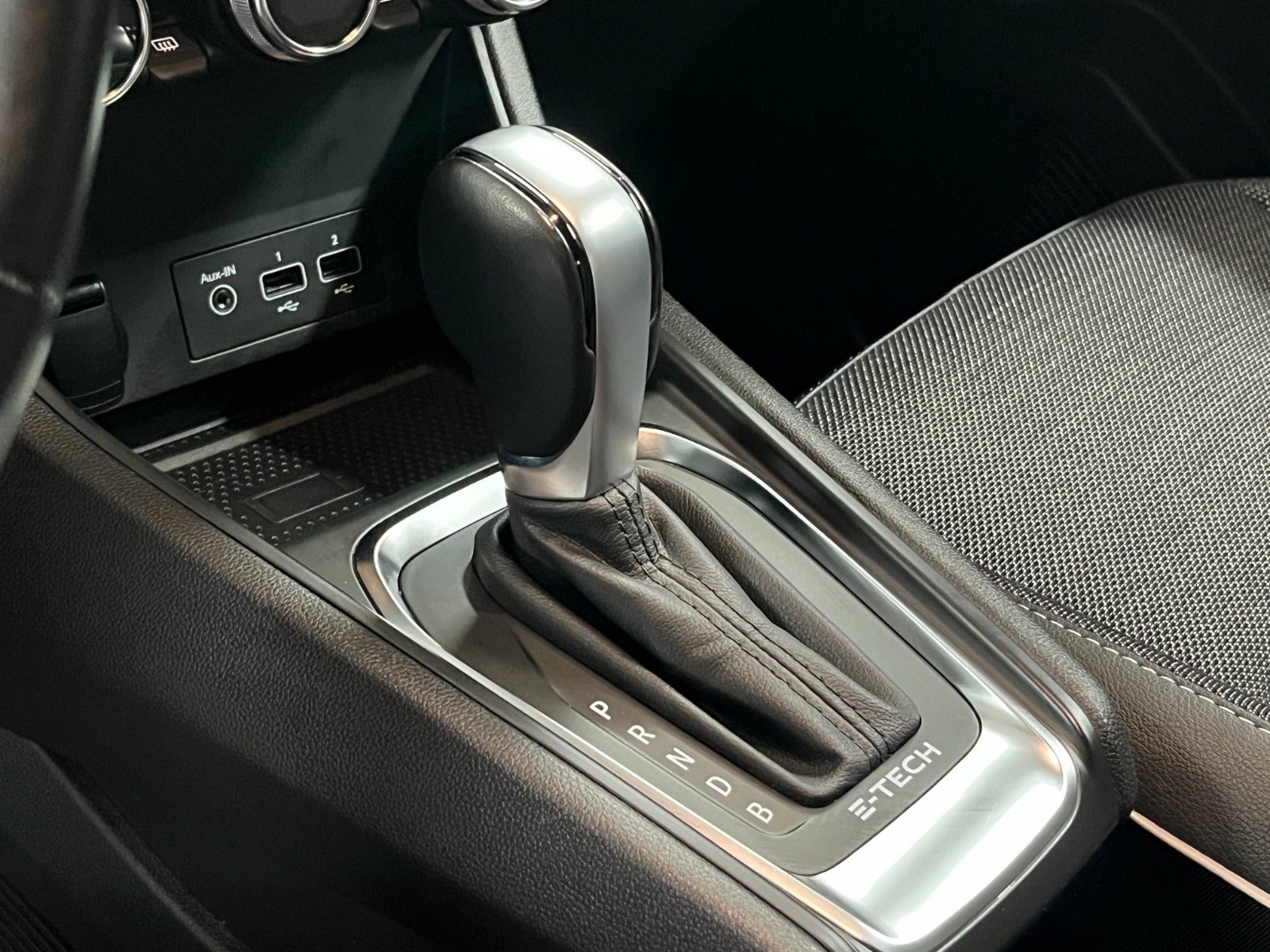 Billede af Renault Captur 1,6 E-Tech Intens