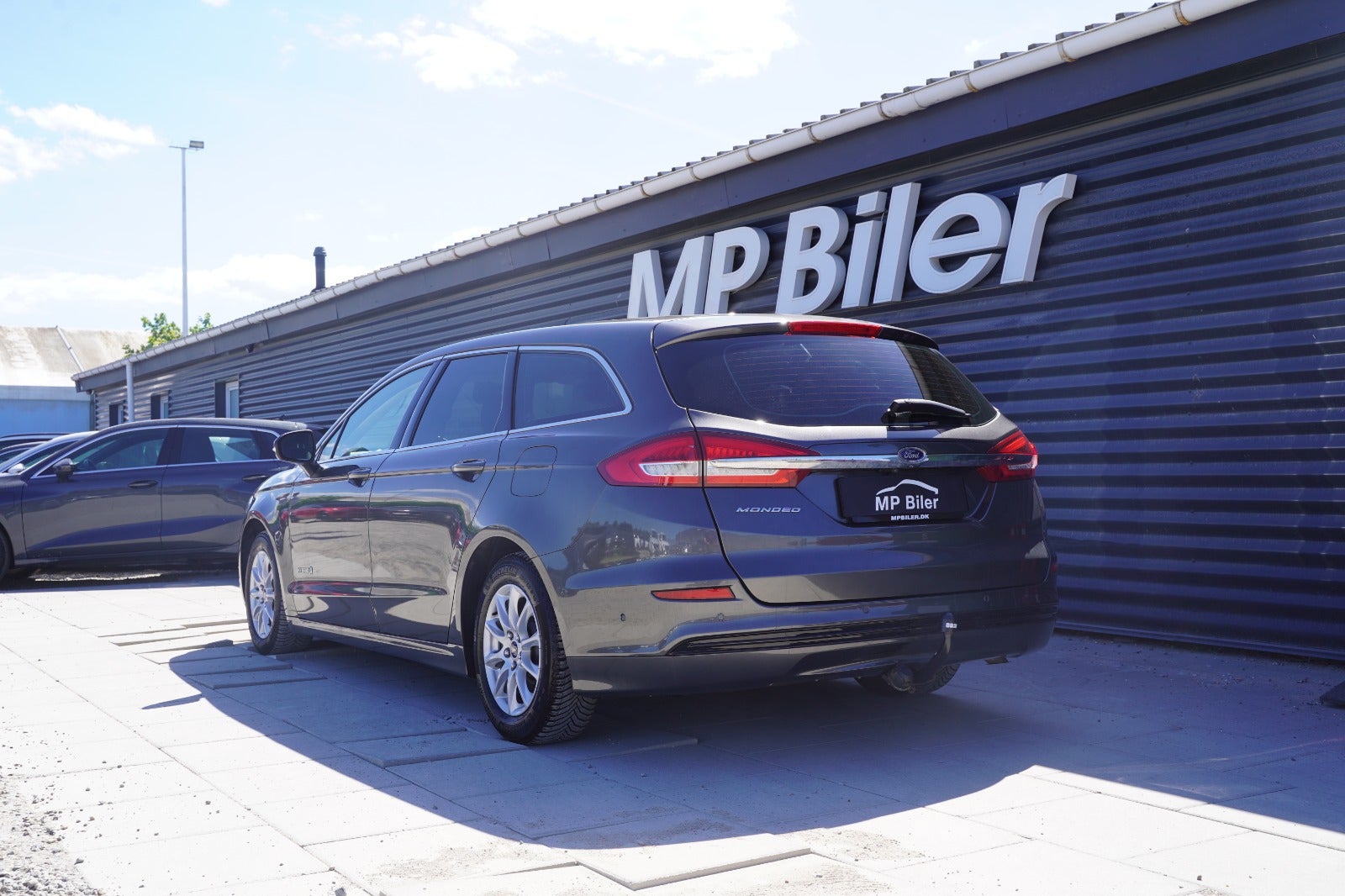 Billede af Ford Mondeo 2,0 HEV Titanium stc. CVT