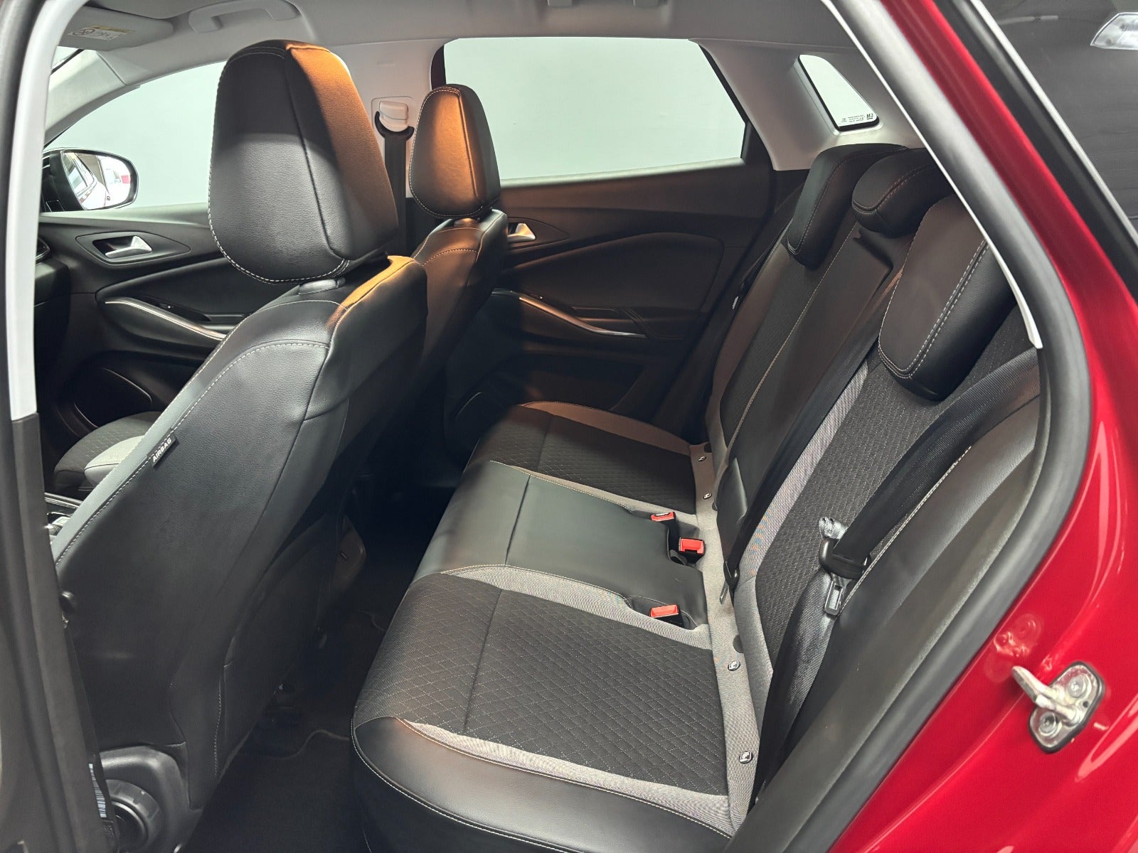 Billede af Opel Grandland X 1,6 Hybrid Ultimate aut.