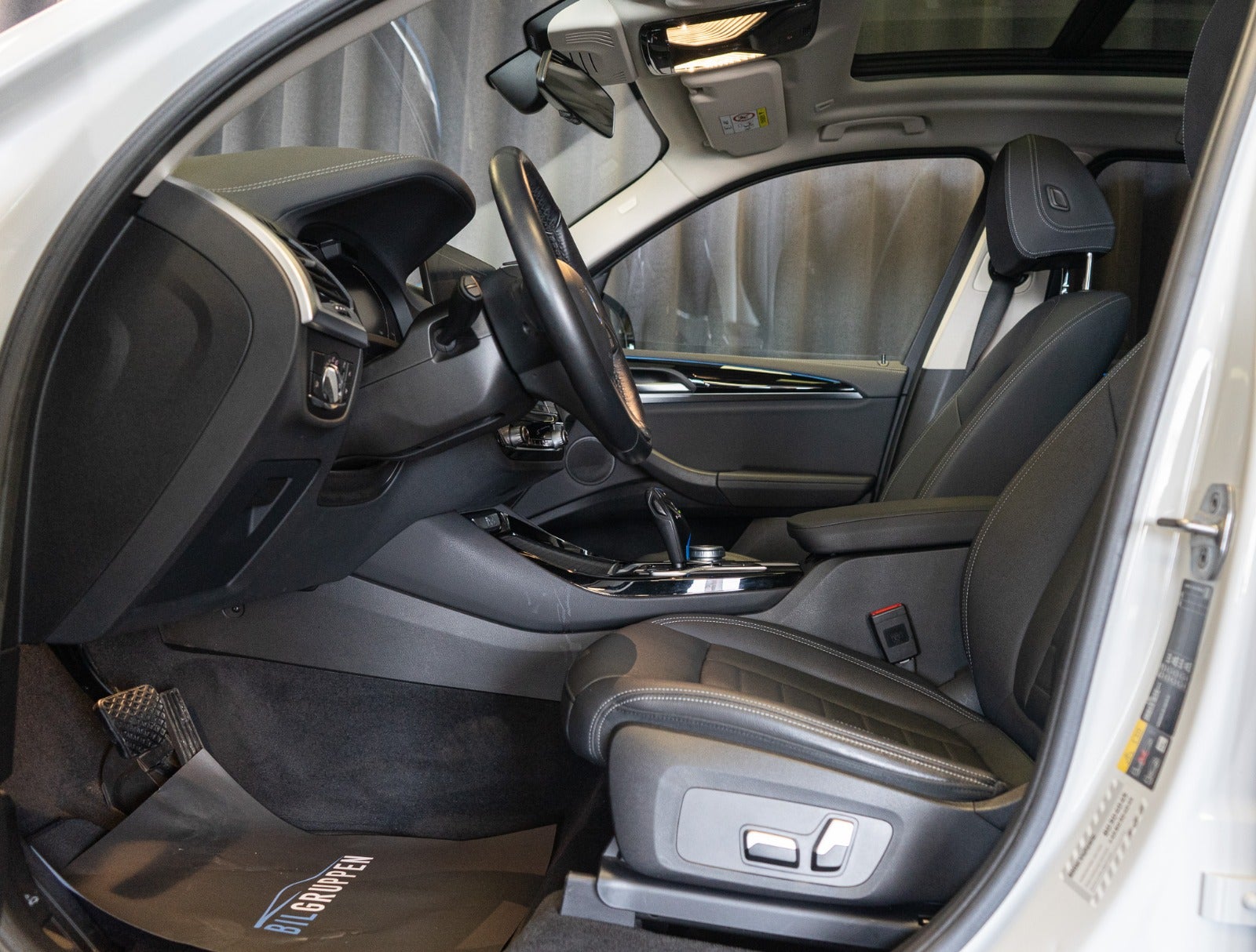 Billede af BMW iX3  Charged