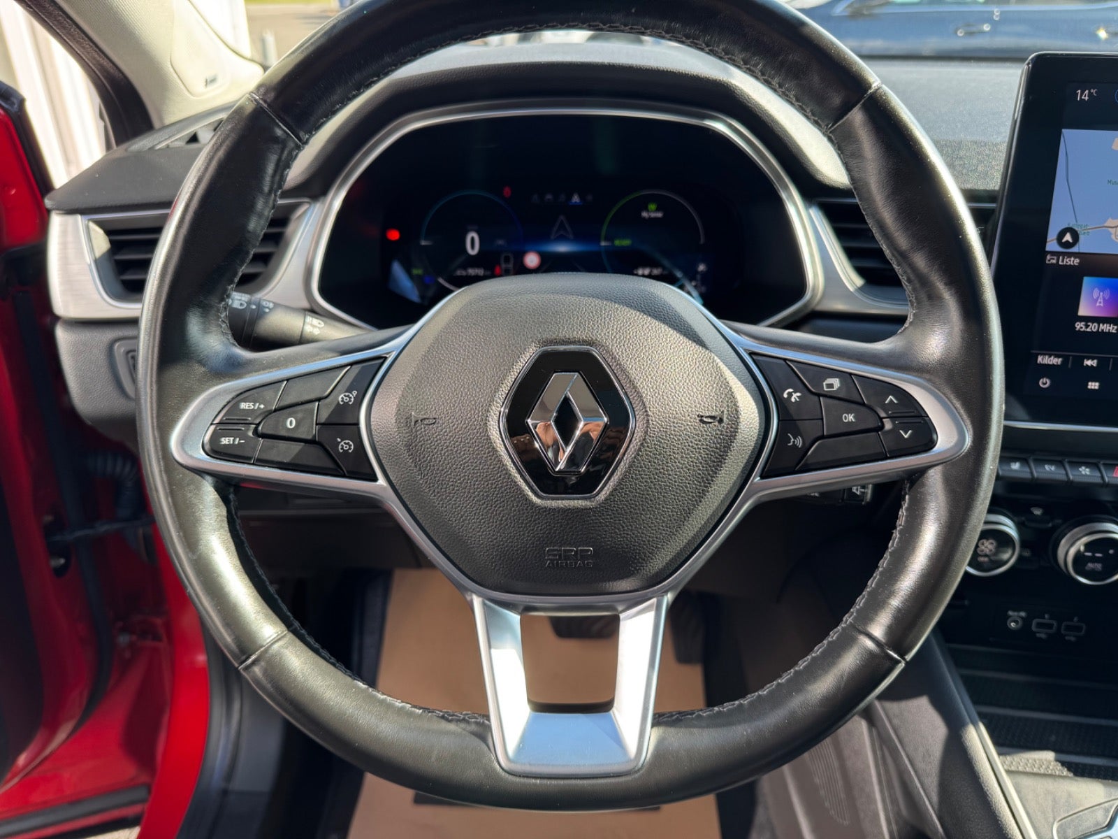 Billede af Renault Captur 1,6 E-Tech Intens