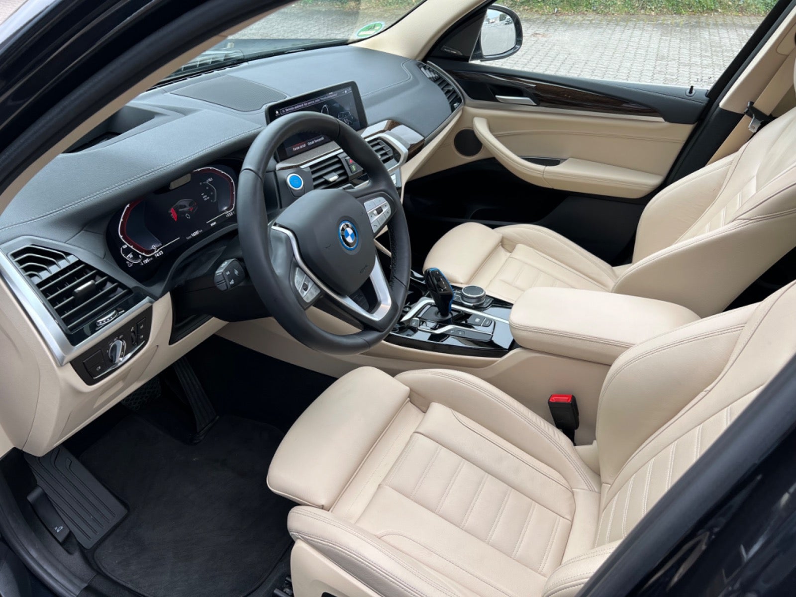 BMW iX3 2021