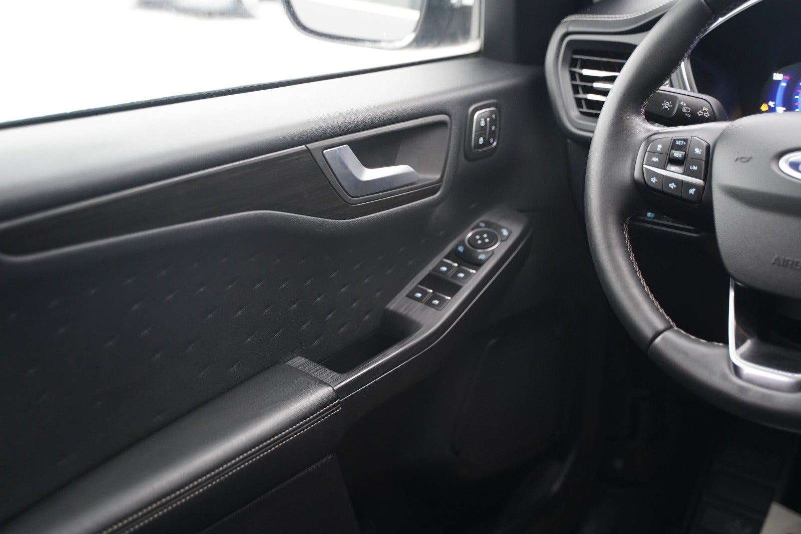 Billede af Ford Kuga 2,5 PHEV Vignale CVT