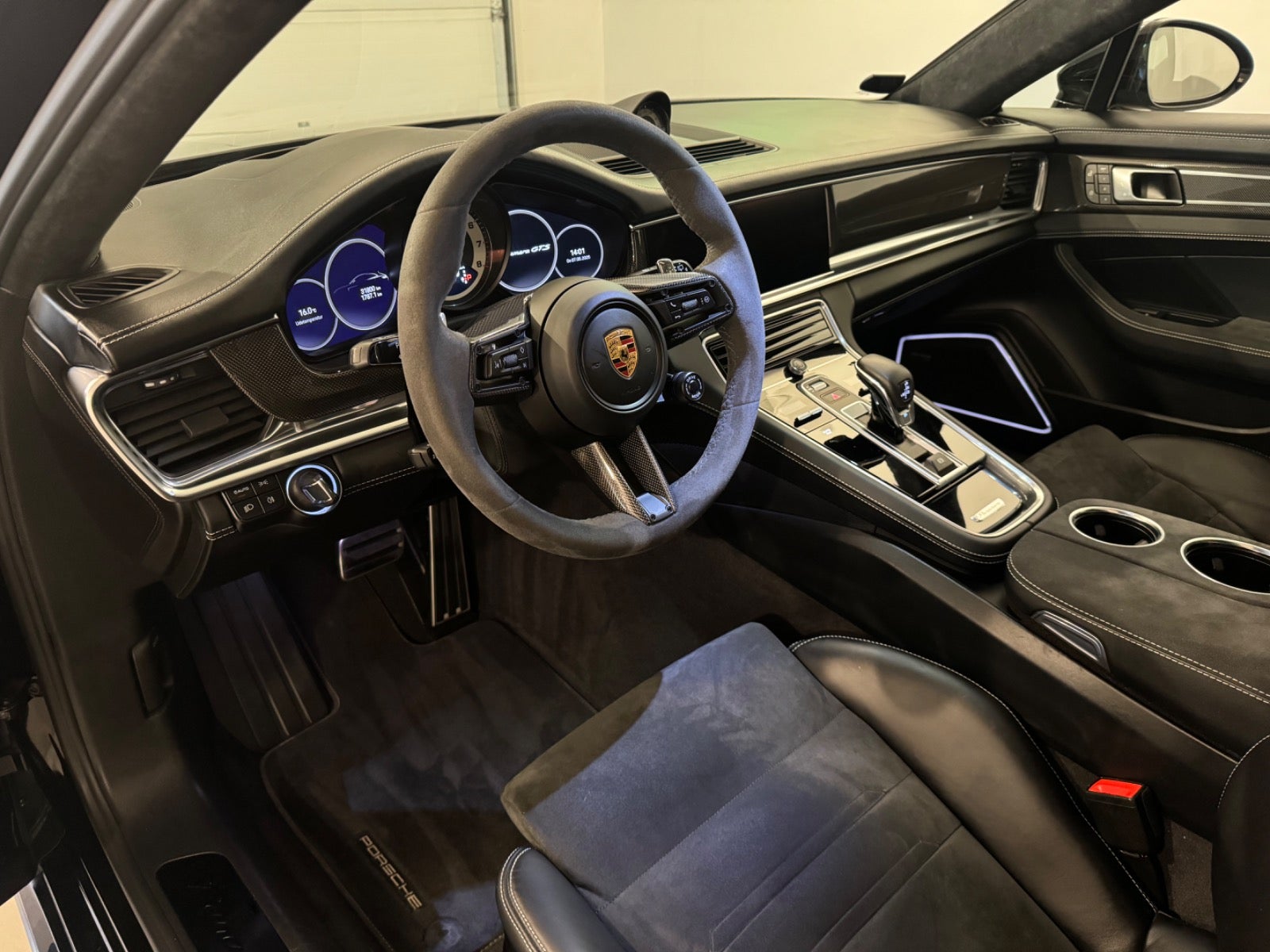 Porsche – Panamera GTS