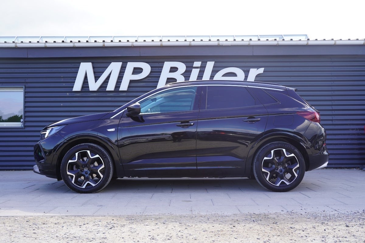 Billede af Opel Grandland 1,6 Hybrid Ultimate aut.